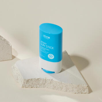 Quyosh nuridan himoya Stiki (SPF 50+)